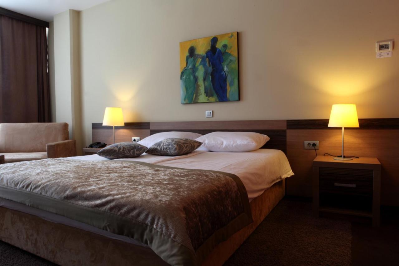 Hotel Kras Postojna Εξωτερικό φωτογραφία