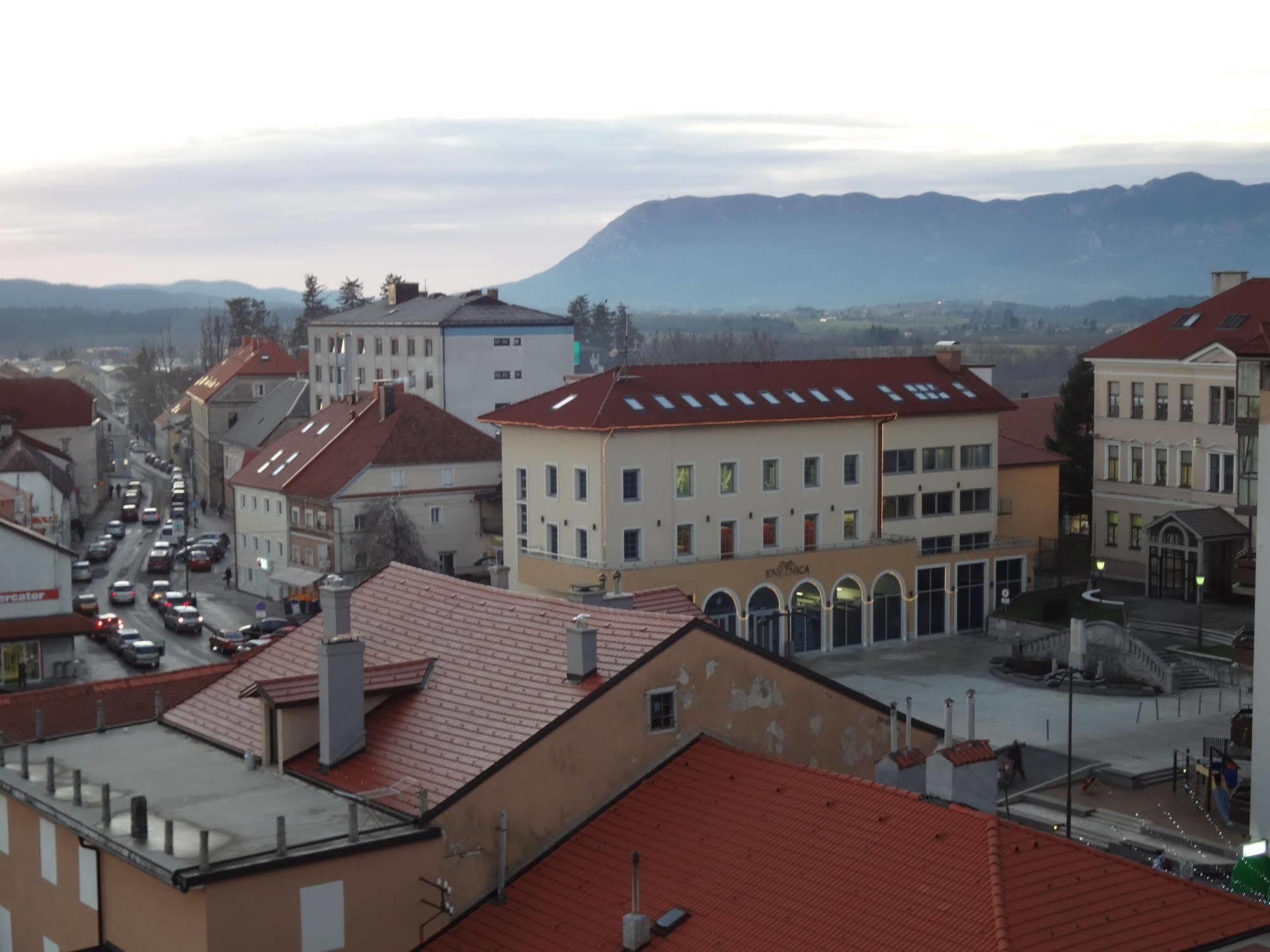 Hotel Kras Postojna Εξωτερικό φωτογραφία