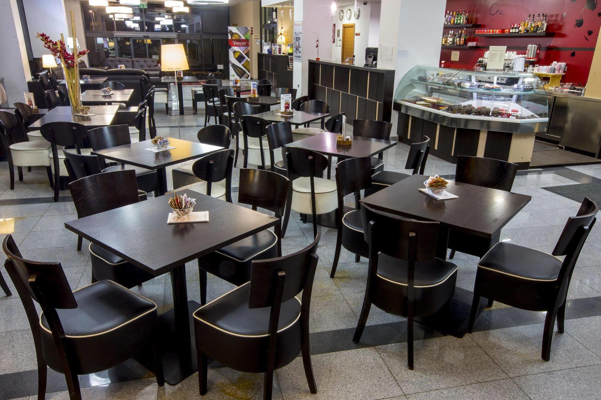 Hotel Kras Postojna Εξωτερικό φωτογραφία