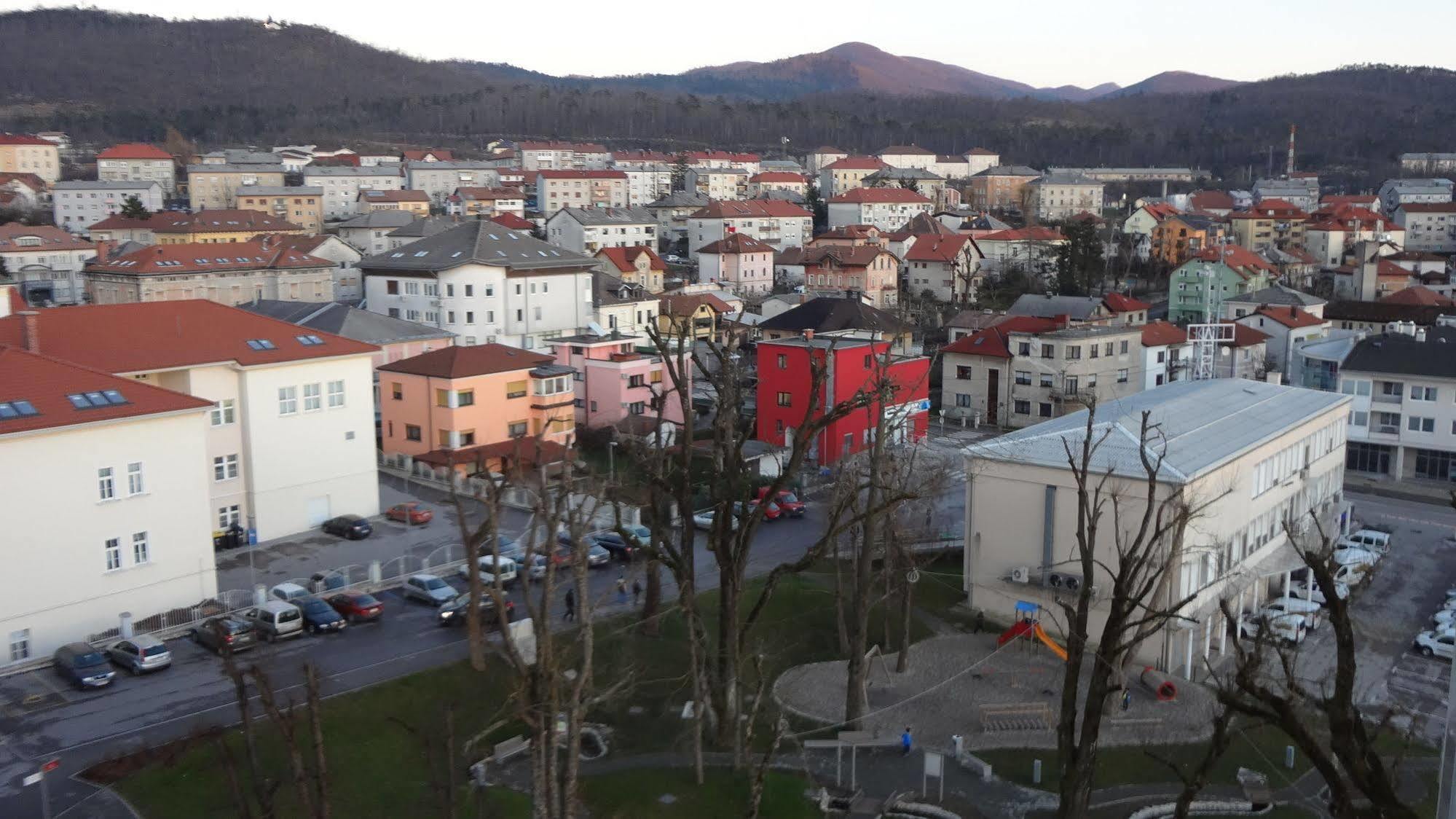 Hotel Kras Postojna Εξωτερικό φωτογραφία