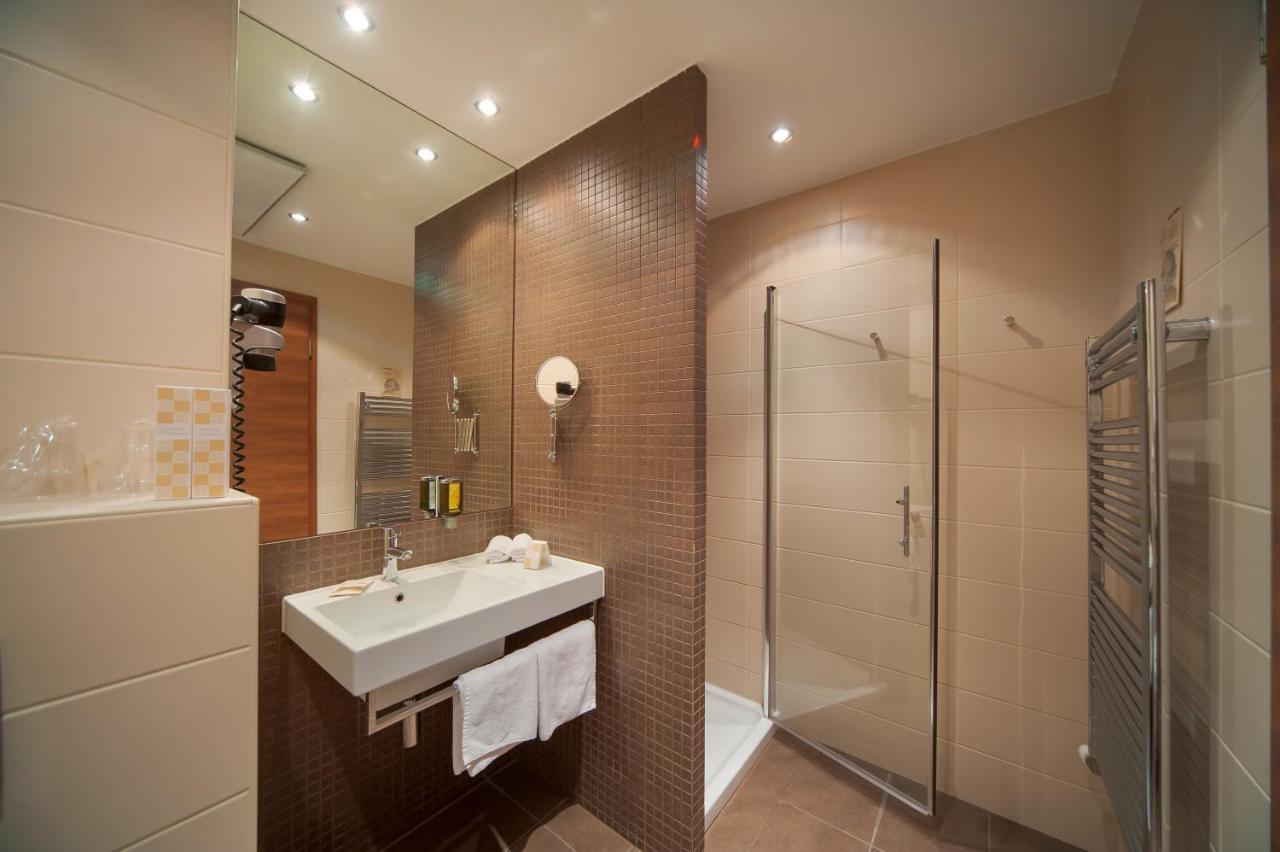 Hotel Kras Postojna Εξωτερικό φωτογραφία