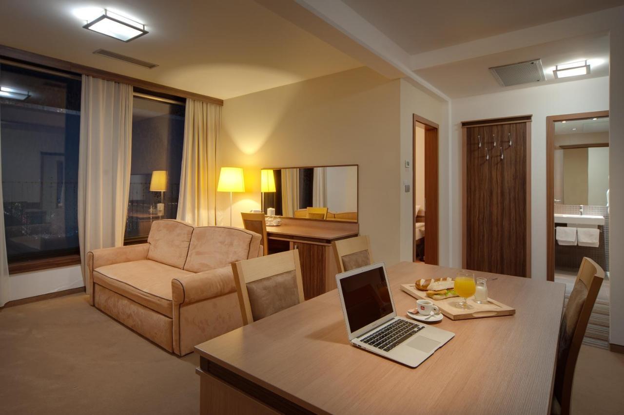 Hotel Kras Postojna Εξωτερικό φωτογραφία